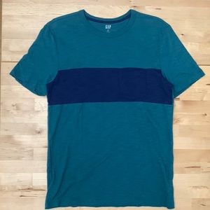 GAP Front pocket Tee